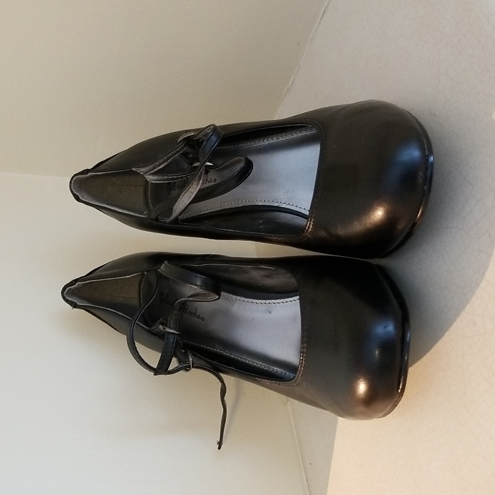 Gabriella Rocha Coraline heels